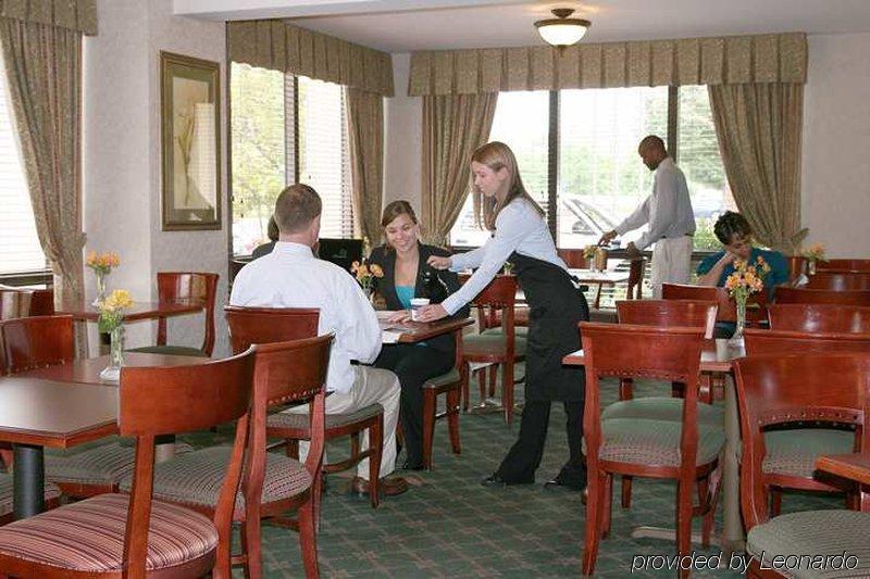 费城/普鲁士王汉普顿酒店 - 福吉谷 餐厅 照片